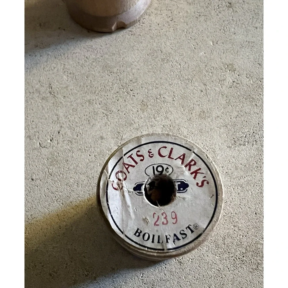 VINTAGE LOT OF 4 EMPTY WOODEN SPOOLS PARTIAL LABELS